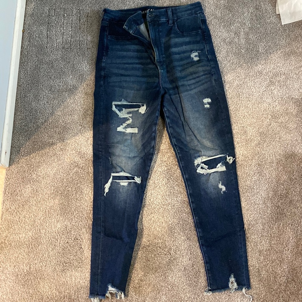 American Eagle distressed stretch jeans